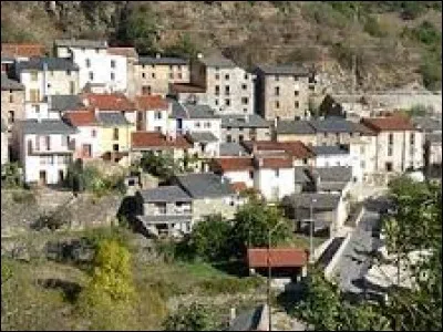 Serdinya est un village Catalan situé dans l'ancienne région ...