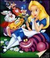 Alice au pays des merveilles. Qui dit  Alice de boire la boisson qui fait rtrcir ?
