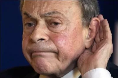 Dcri par les socialistes, le projet de taxe carbone est soutenu par les cologistes. Comment Daniel Cohn-Bendit l'a-t-il qualifi?