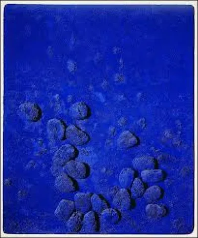 A qui appartient "Blue sponge relief" ?
