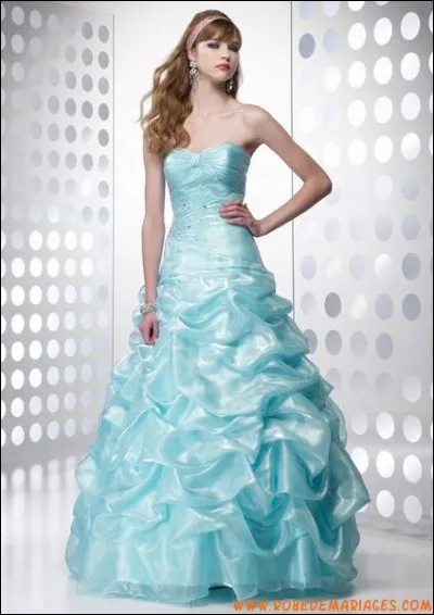 Quelle robe préfères-tu ?