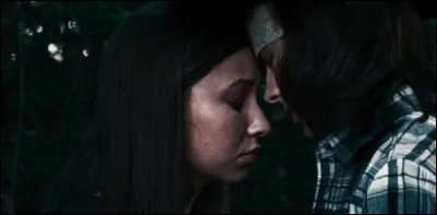 Qui a été embrassé par Carl dans la saison 7 ?