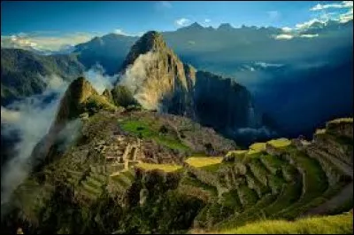 Dans quel pays se situe le Machu Picchu ?