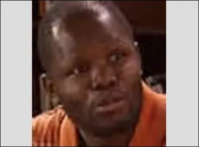 Avec qui Etienne a-t-il eu une aventure ?