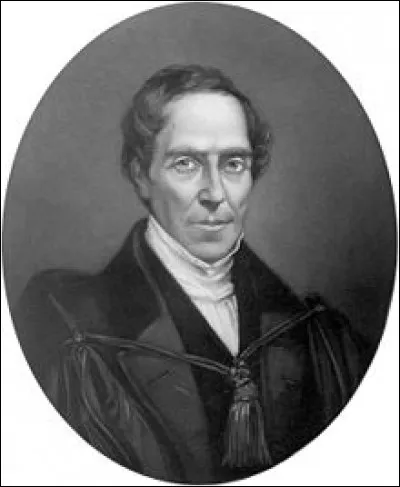 Gideon Mantell découvre le premier fossile identifié comme dinosaure. Lequel ?