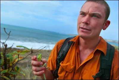 Donald Schultz étudie principalement les serpents. Quel est son métier ?