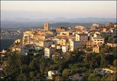 Nous terminons notre promenade dans les Alpes-Maritimes, à Saint-Jeanet. Nous sommes en région ...