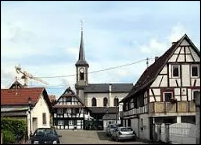 Je vous propose une balade en Alsace, à Niederhausbergen. Ville de la banlieue Strasbourgeoise, elle se situe dans le département ...