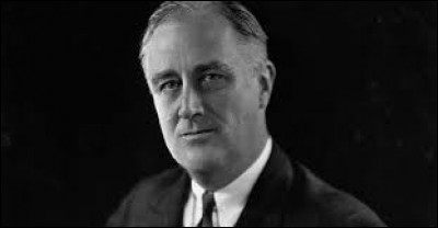 À combien de reprises Franklin D. Roosevelt fut-il élu président des États-Unis ?