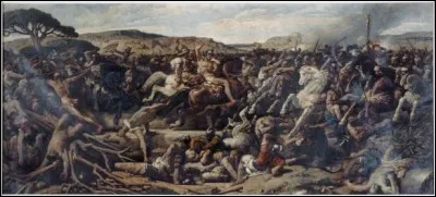 C'est, en 216, la bataille majeure de cette phase de la guerre. Elle est connue comme le meilleur exemple du génie militaire d'Hannibal. Les Romains sont écrasés et leurs pertes sont considérables. Quelle est cette bataille ?