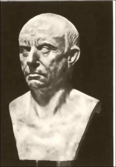 La troisième phase du conflit a lieu cinquante ans plus tard. Quel sénateur romain souhaitait la reprise des hostilités et terminait ses discours par "il faut détruire Carthage" ?