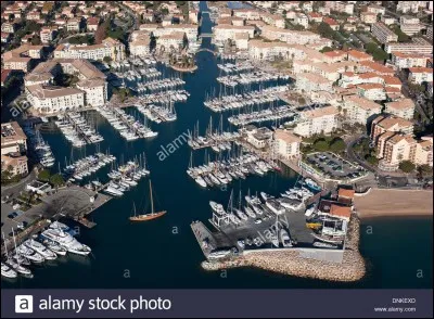FREJUS - Dans quel département se situe cette ville du sud de la France ?