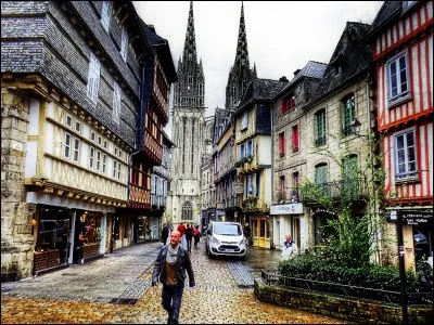 FINISTERE - Quel est le chef-lieu de ce département breton ?