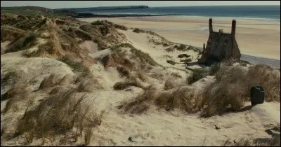 Où déménage-t-il suite à son mariage interrompu à cause de la chute du ministère ?