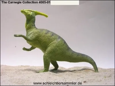 Quel dinosaure représente cette figurine ?