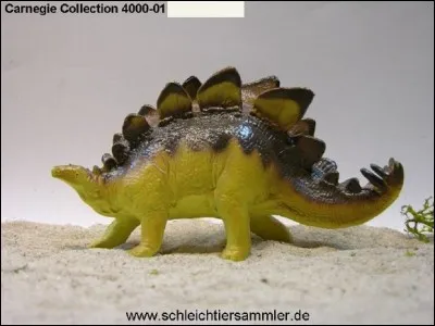 Quel dinosaure représente cette figurine ?