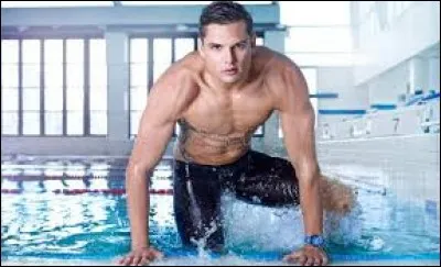 Quel est le prénom de ce champion de natation, frère de Laure Manaudou ?