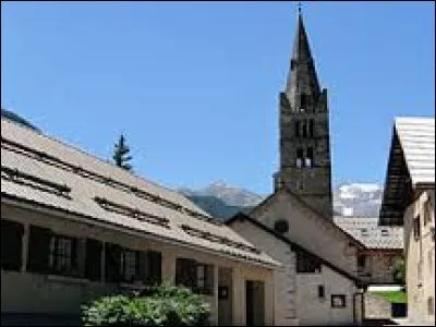 Village Haut-Alpin, Les Vigneaux se situe en région ...
