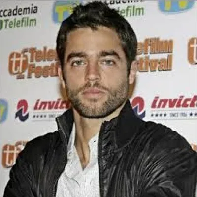 Comment s'appelle l'acteur qui interprète Mariano ?