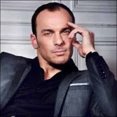 Comment s'appelle l'acteur qui interprète Rey ?