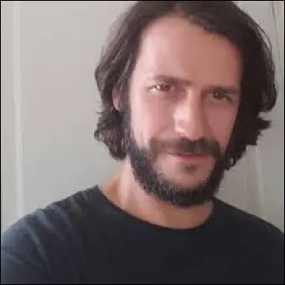 Comment s'appelle l'acteur qui interprète Ricardo ?