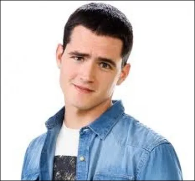 Comment s'appelle le petit ami de Franky ?