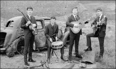 Quel est le plus ancien de ces trois groupes de musique ?