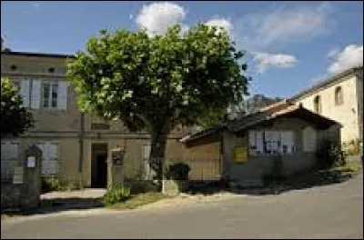 Petit village Drômois de 71 habitants, Mornans se situe dans l'ancienne région ...