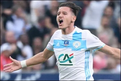 Quel est le pied fort de Thauvin ?