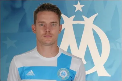 Comment s'appelle-t-il ?