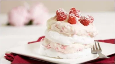 Quel est ce savoureux dessert, rarement présenté en portion individuelle ?