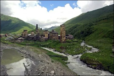 Et qu'en est-il du titre de l'hymne national de la Géorgie ?