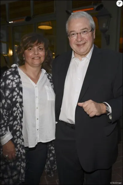 Jean-Paul Huchon, ça vous dit quelque chose, lui il a réussi à caser sa bergère à une super place, bien rémunérée, et il a pris quoi ?