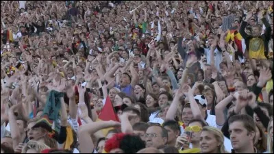 Pour quoi allez-vous tous vous lever, maintenant ?!