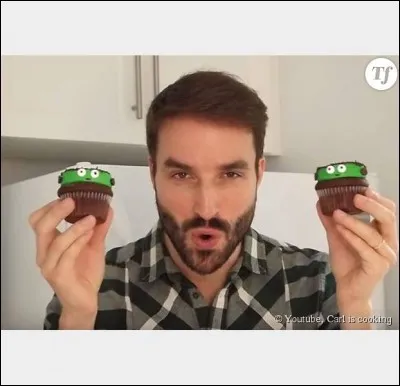 Quel est le nom de la chaîne de l'ami de Roxane ?