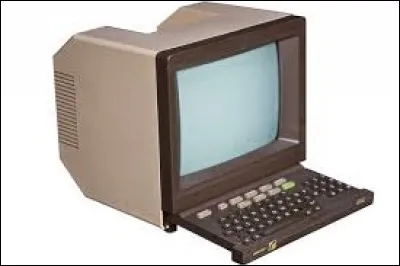 Comment s'appelle ce terminal informatique utilisé en France à partir de 1980 ?