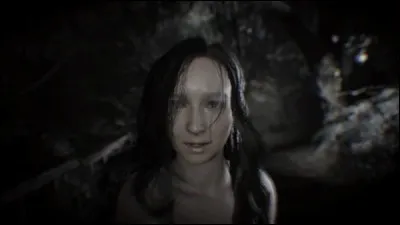 Quel était le rôle de Mia avant qu'elle se retrouve chez les Baker ?