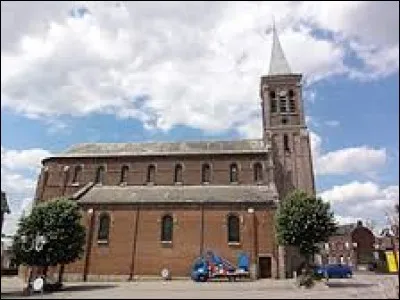 Commune des Hauts-de-France, dans l'arrondissement de Cambrai, Haussy se trouve dans le département ...