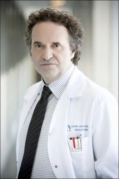 Comment s'appelle cet homme ?