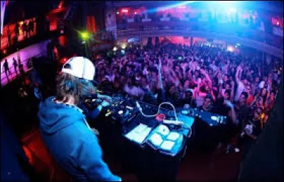 Que choissiriez-vous pour sortir en boîte de nuit ?