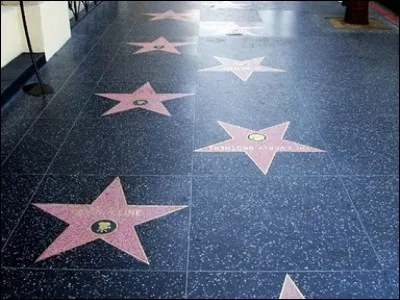 Johnny Depp a-t-il une étoile sur le Walk of Fame ?