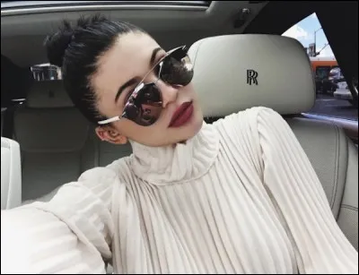 Comment s'appellent ses deux mères ?