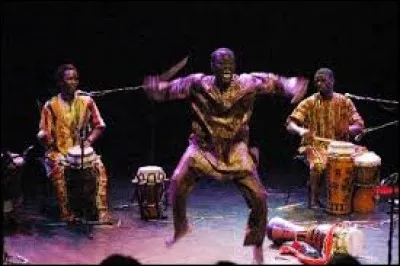 Que faut-il pour rythmer le mbalax, cette danse africaine apparue dans les années 70 ?