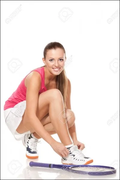 Généralement, comment sont habillées les femmes lors d'un match ?