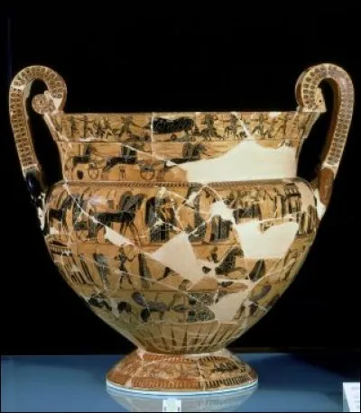 Sphinges, griffons et combats d'animaux représentent le décor prestigieux de cette céramique de l'Antiquité grecque. Comment nomme-t-on ce "vase" ?
