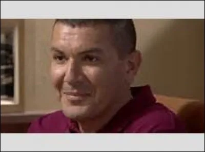 Karim a été arrêté pour...