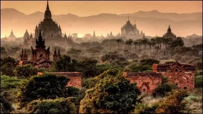 La Birmanie est un pays d'Afrique.