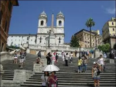 Dans quelle ville italienne se trouve cet escalier ?