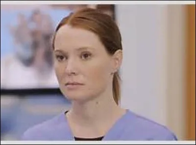 Comment se prénomme cette interne ?