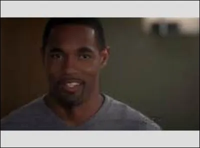 Qui est la compagne du docteur Warren ?